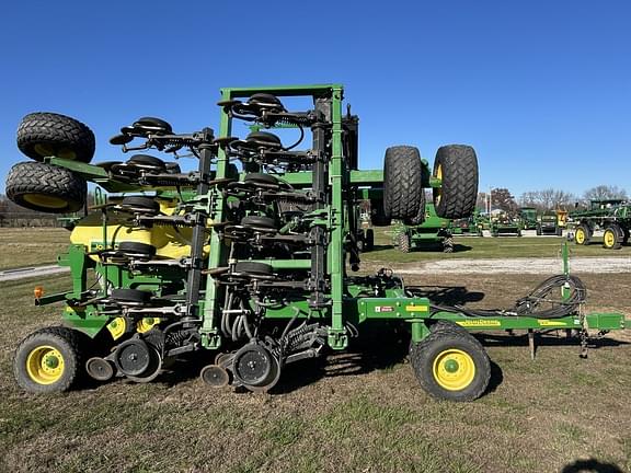 Image of John Deere 1990 equipment image 1