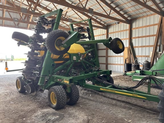 2012 John Deere 1990 Equipment Image0