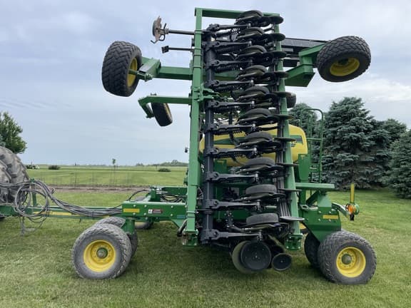 Image of John Deere 1990 equipment image 1