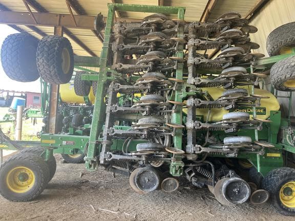Image of John Deere 1990 equipment image 1