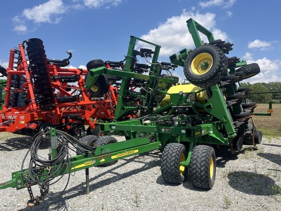 2012 John Deere 1990 Equipment Image0
