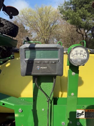Image of John Deere 1990 equipment image 3