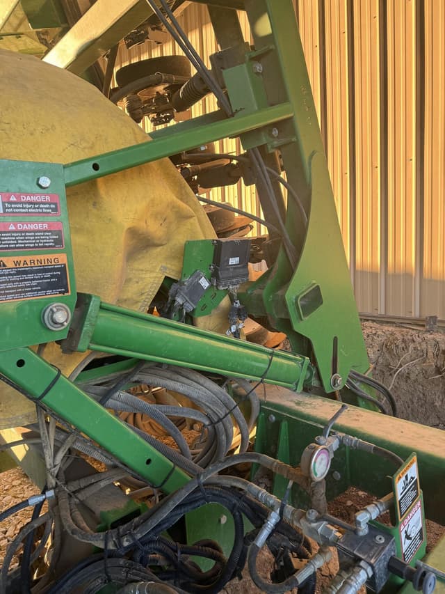 Image of John Deere 1990 equipment image 3