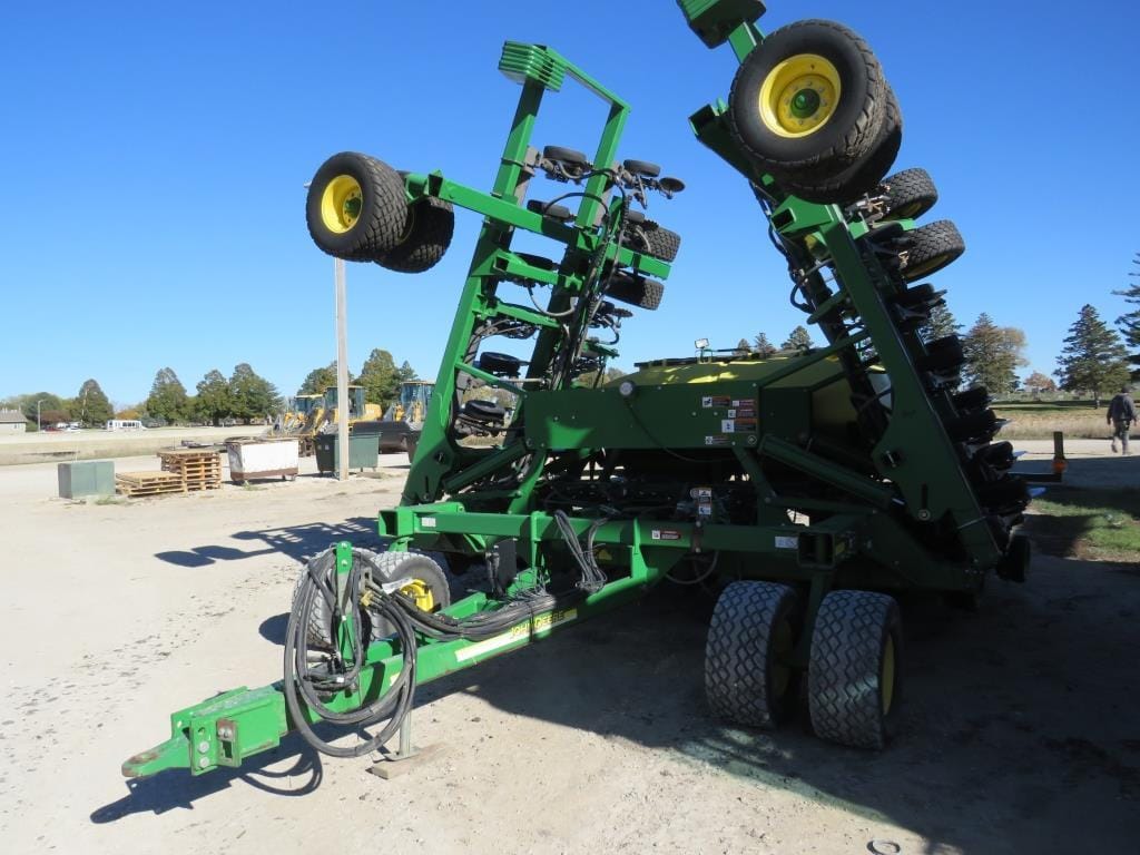 2012 John Deere 1990 Equipment Image0