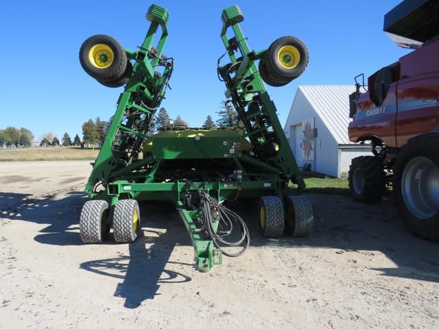 Image of John Deere 1990 equipment image 1