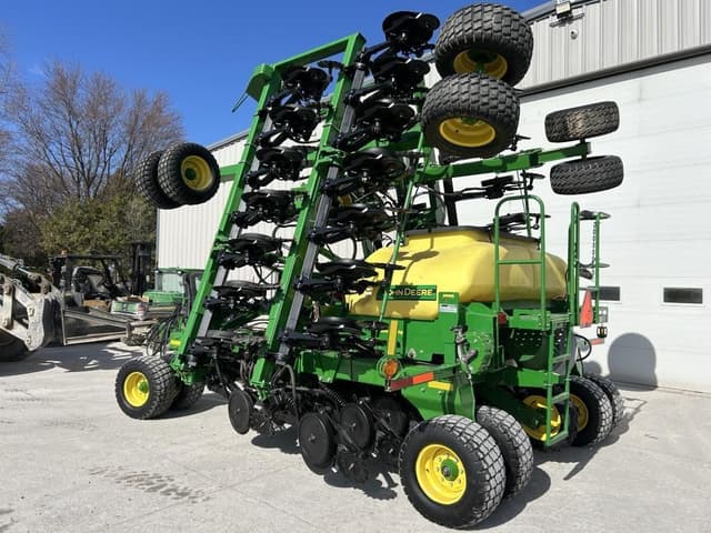 Image of John Deere 1990 equipment image 4