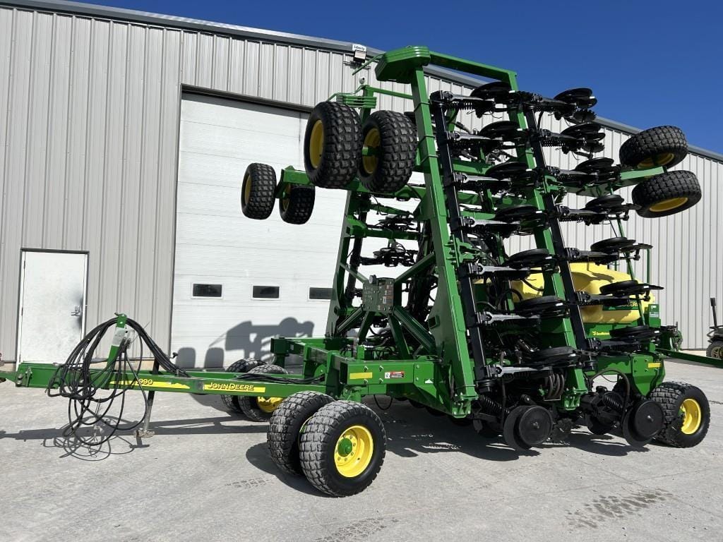 2012 John Deere 1990 Equipment Image0