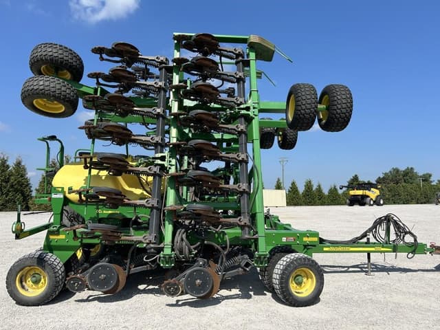 Image of John Deere 1990 equipment image 3