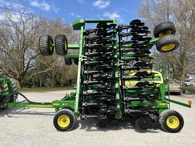 Image of John Deere 1990 equipment image 2
