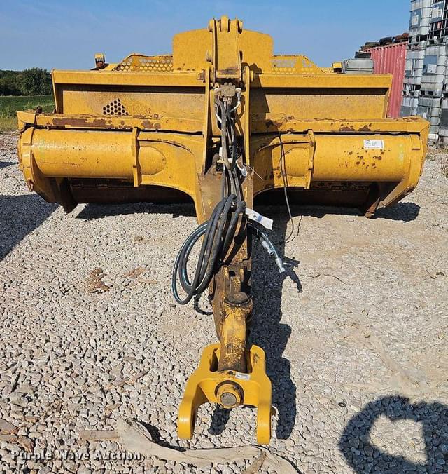 Image of John Deere 2112C equipment image 1