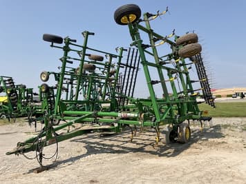 Main image John Deere 2210L