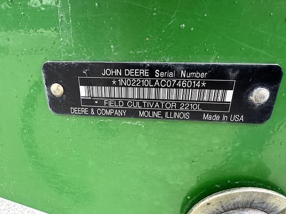 Image of John Deere 2210L Primary image