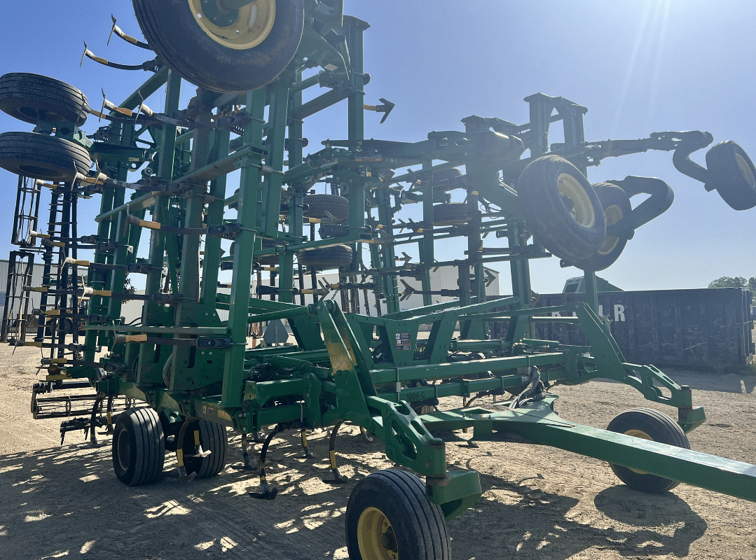 Image of John Deere 2210 Image 1