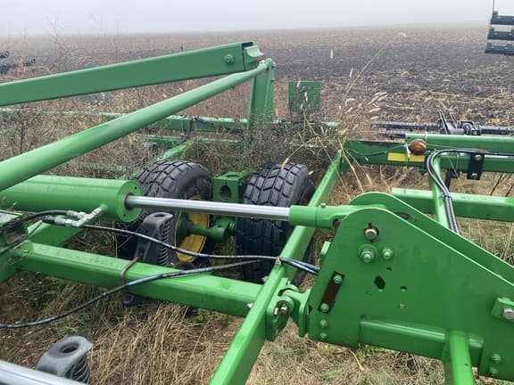 Image of John Deere 2210 equipment image 4