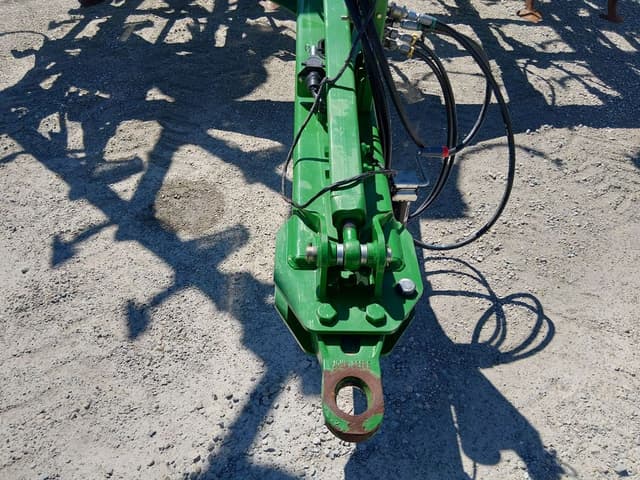 Image of John Deere 2210 equipment image 1