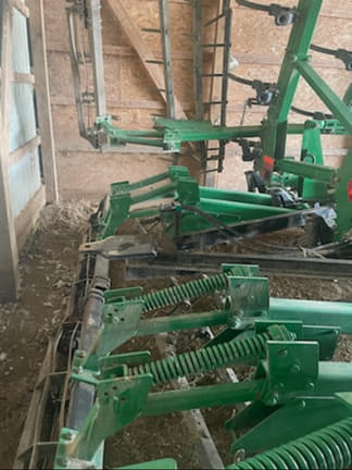 Image of John Deere 2210 equipment image 3