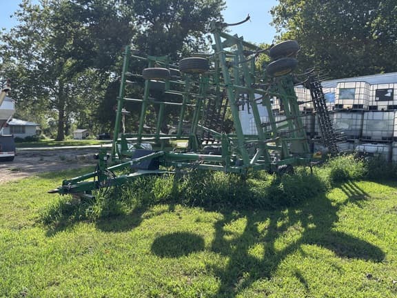 Image of John Deere 2210 Primary image