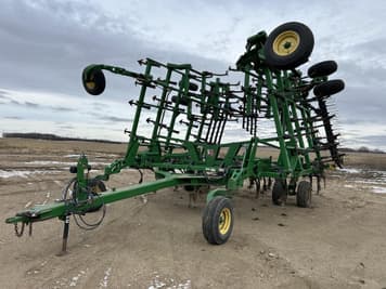 Main image John Deere 2210