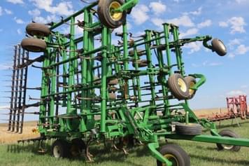 Main image John Deere 2210
