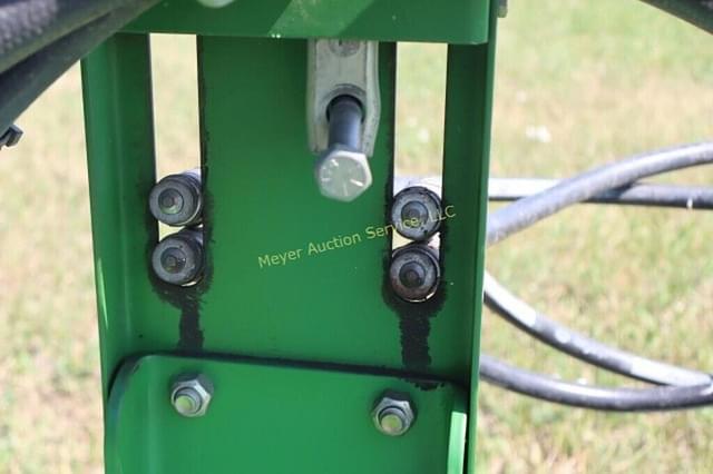 Image of John Deere 2210 equipment image 4