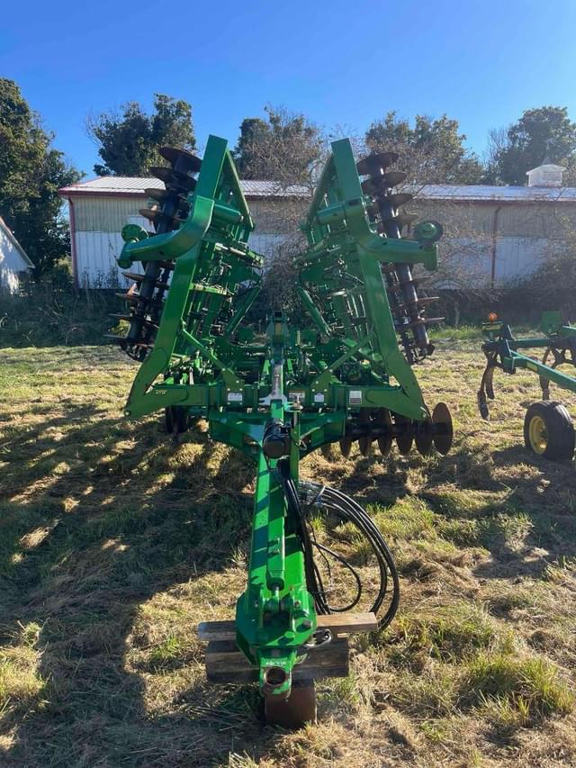 Image of John Deere 2310 equipment image 1