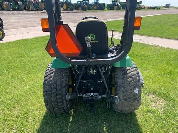 Image of John Deere 2320 equipment image 4