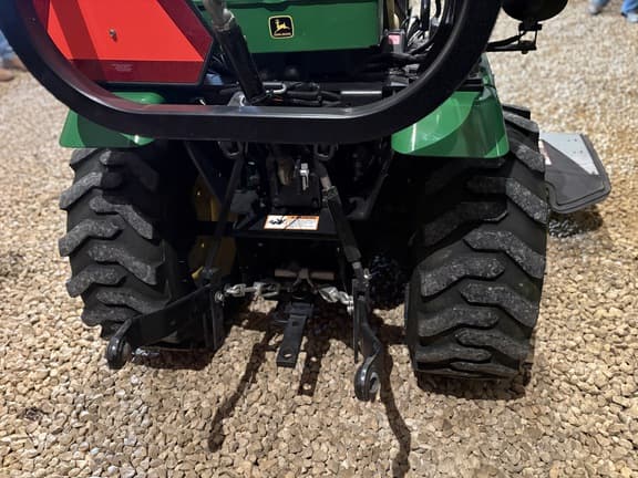 Image of John Deere 2320 equipment image 2