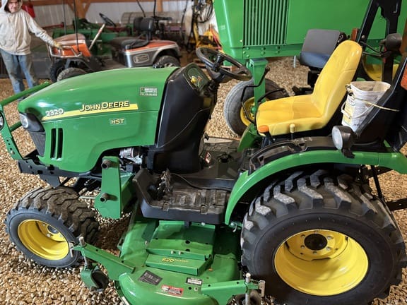 2012 John Deere 2320 Equipment Image0