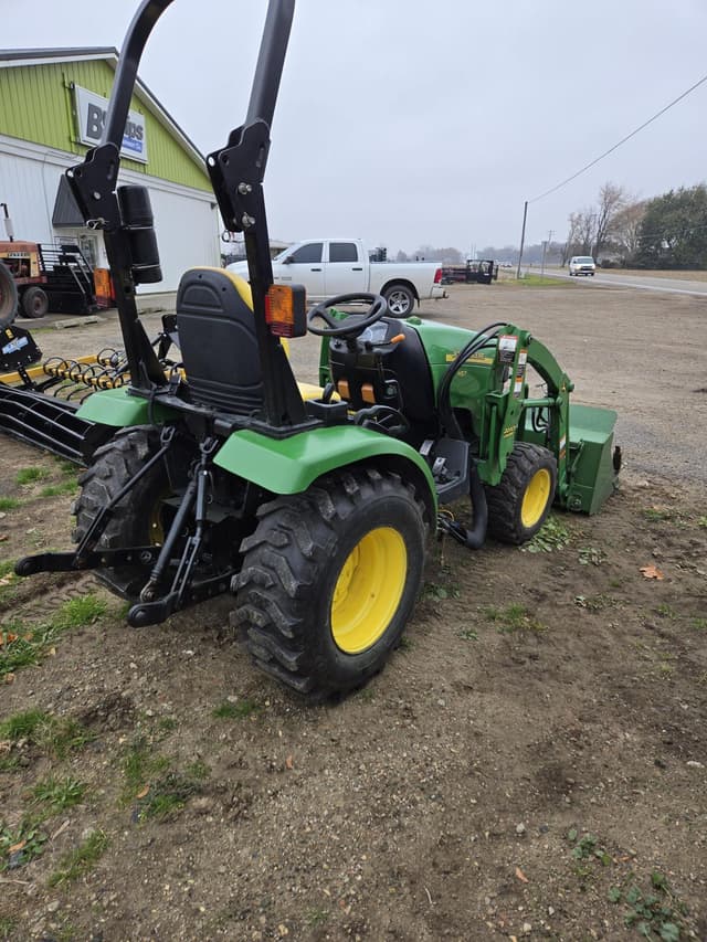 Image of John Deere 2320 equipment image 2
