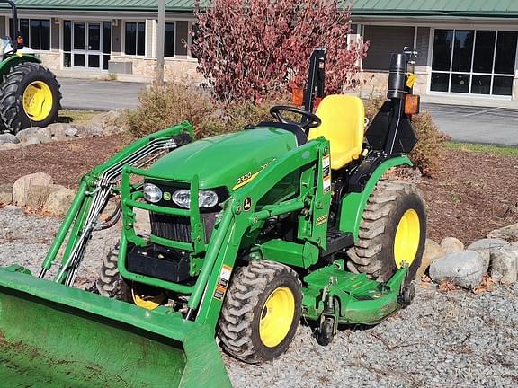 Image of John Deere 2320 Primary image