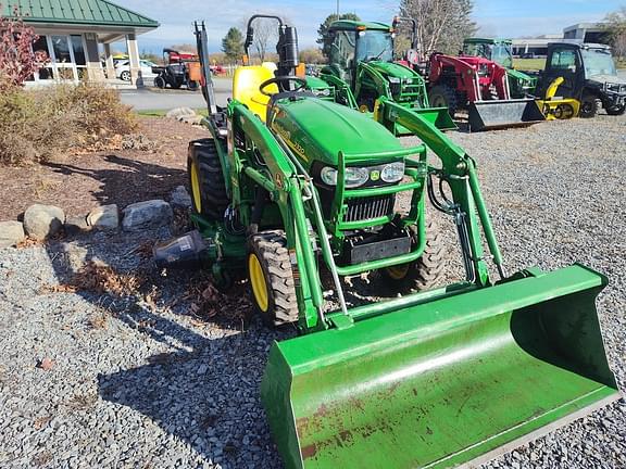 Image of John Deere 2320 equipment image 4