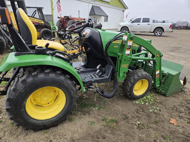 Image of John Deere 2320 equipment image 3