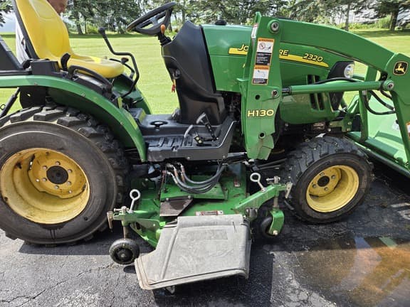 Image of John Deere 2320 Primary image