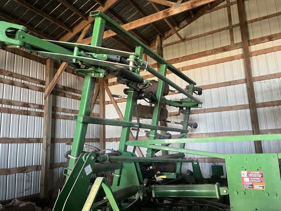 Image of John Deere 2410 equipment image 3