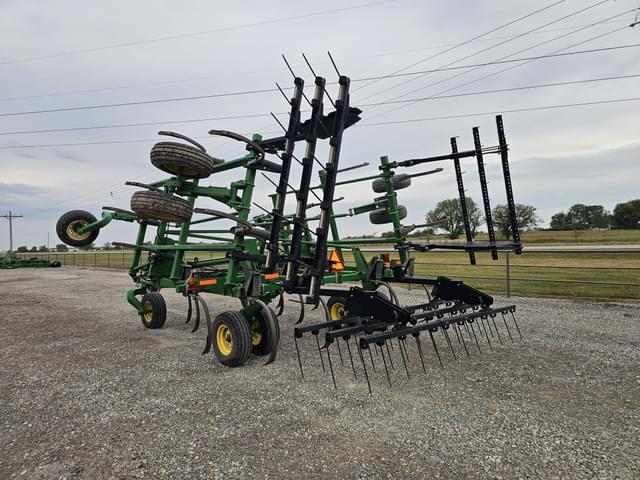 Image of John Deere 2410 equipment image 3