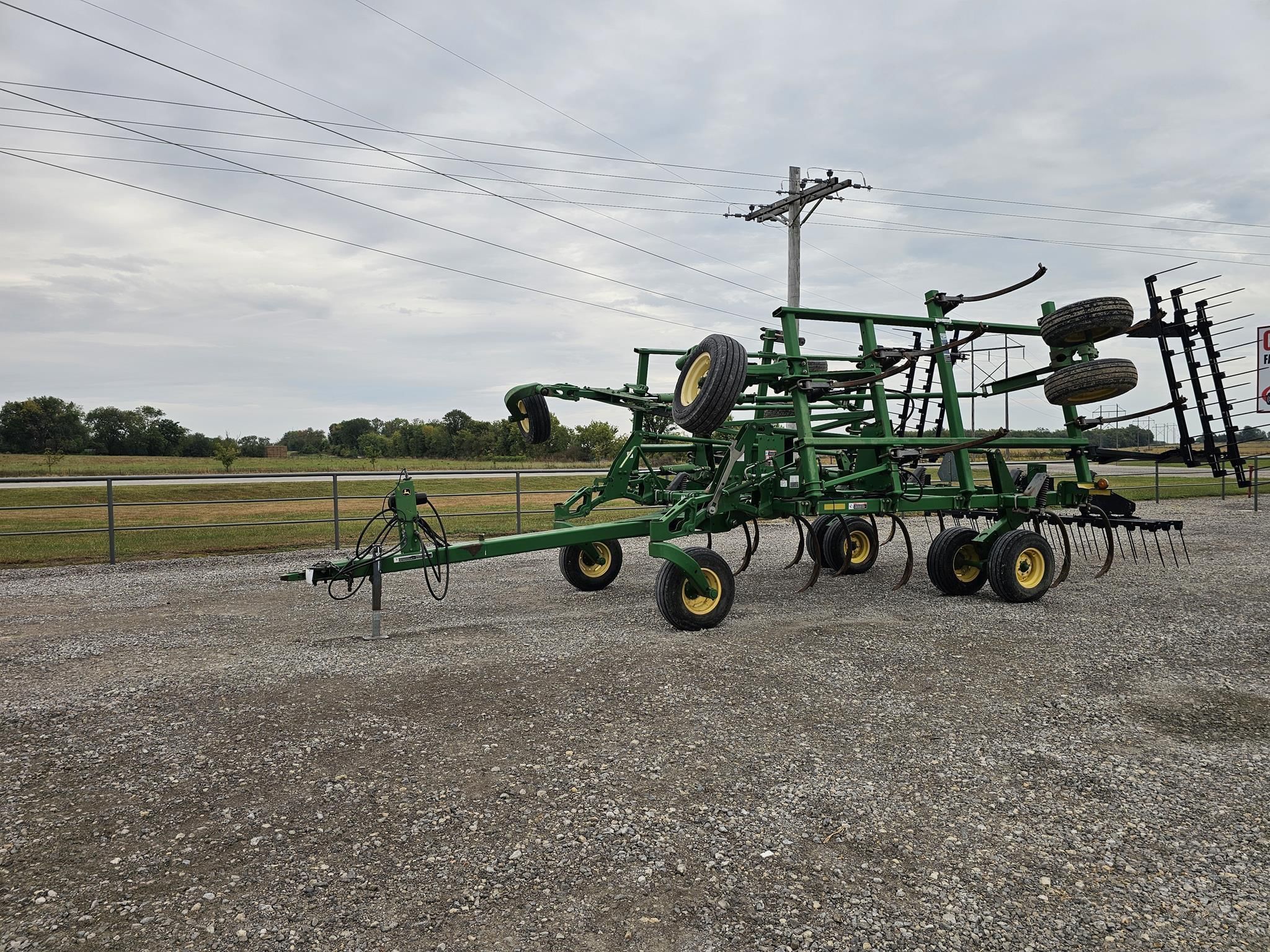 2012 John Deere 2410 Equipment Image0