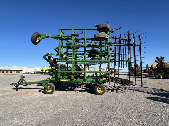 Image of John Deere 2410 equipment image 1