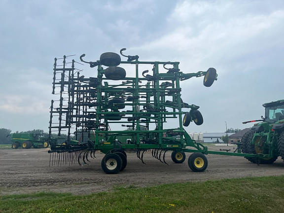 Image of John Deere 2410 equipment image 4