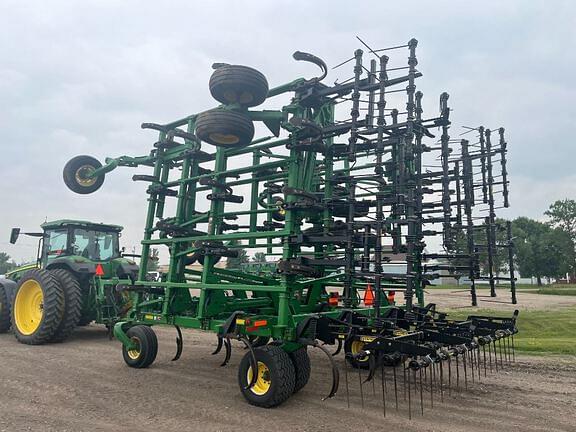 Image of John Deere 2410 equipment image 1