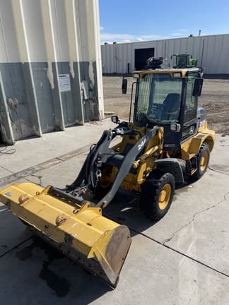 Image of John Deere 244J equipment image 4