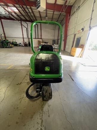 Image of John Deere 2500B equipment image 3