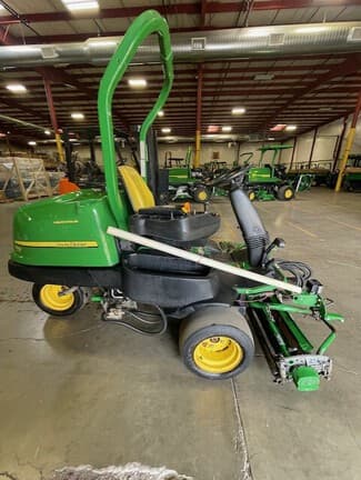 Image of John Deere 2500B equipment image 2