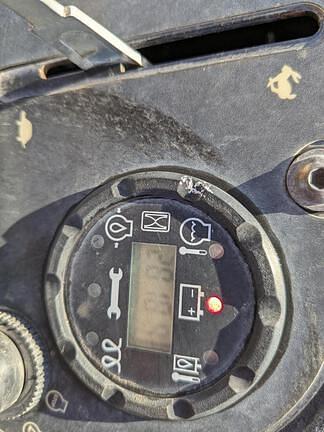 Image of John Deere 2500E equipment image 4