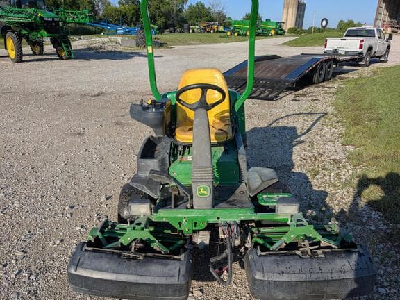 Image of John Deere 2500E equipment image 2