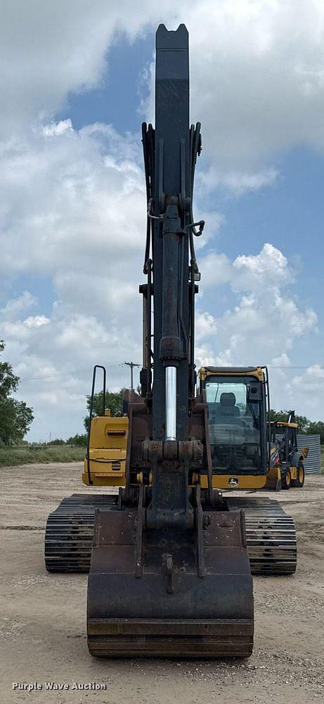 Image of John Deere 250G LC equipment image 1