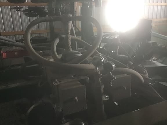 Image of John Deere 2510H equipment image 4