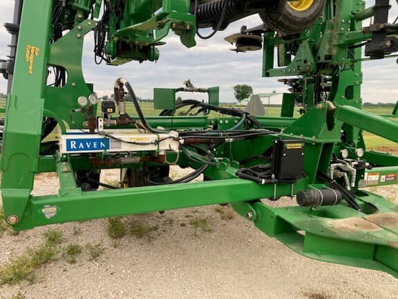Image of John Deere 2510H equipment image 4