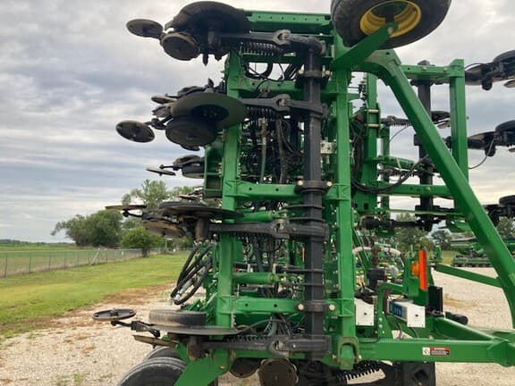 Image of John Deere 2510H equipment image 2