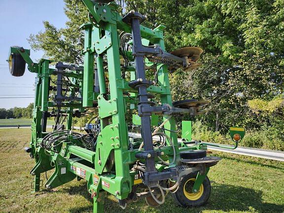 Image of John Deere 2510H equipment image 2