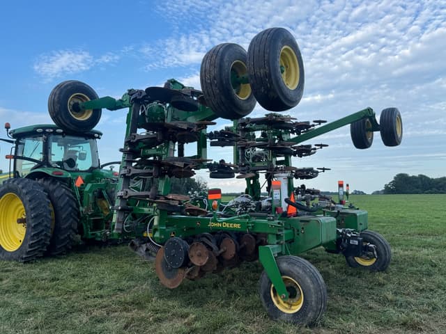 Image of John Deere 2510H equipment image 2
